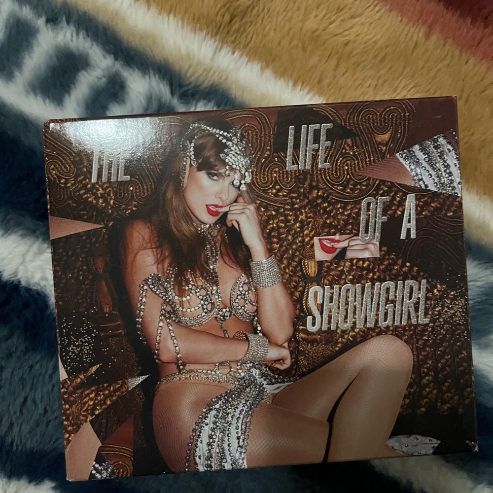 The Life of a Showgirl Box Set with bracelet